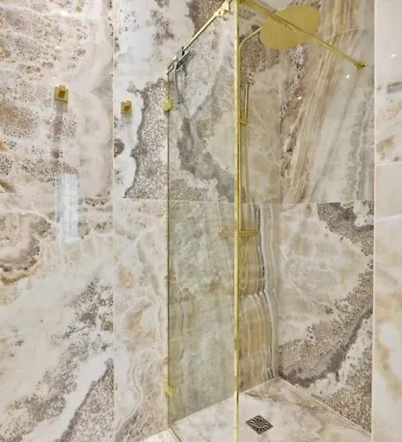 شقة Luxurious & Peaceful - Near Le Marais - With Ac *